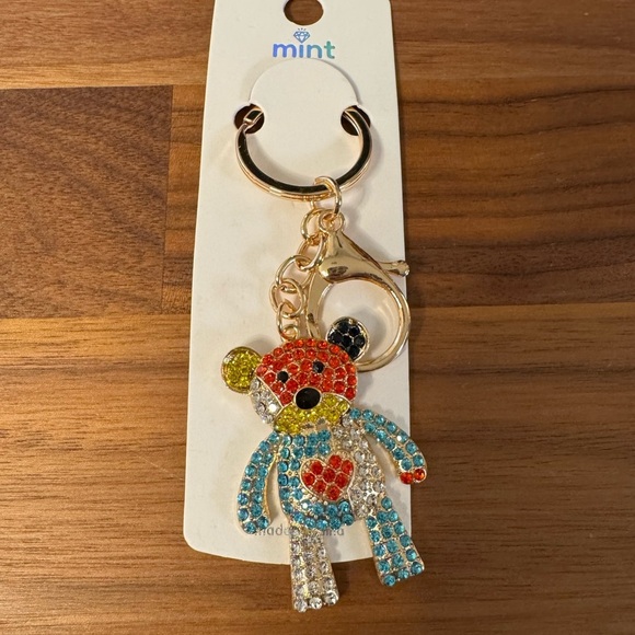 ‼️5/$25‼️ Mint Multicolor Bear Keychain - Picture 1 of 1